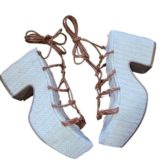 Revolve Larroude Coco Sandal in Caramel - Picture 7 of 10